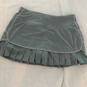 Athleta skirt